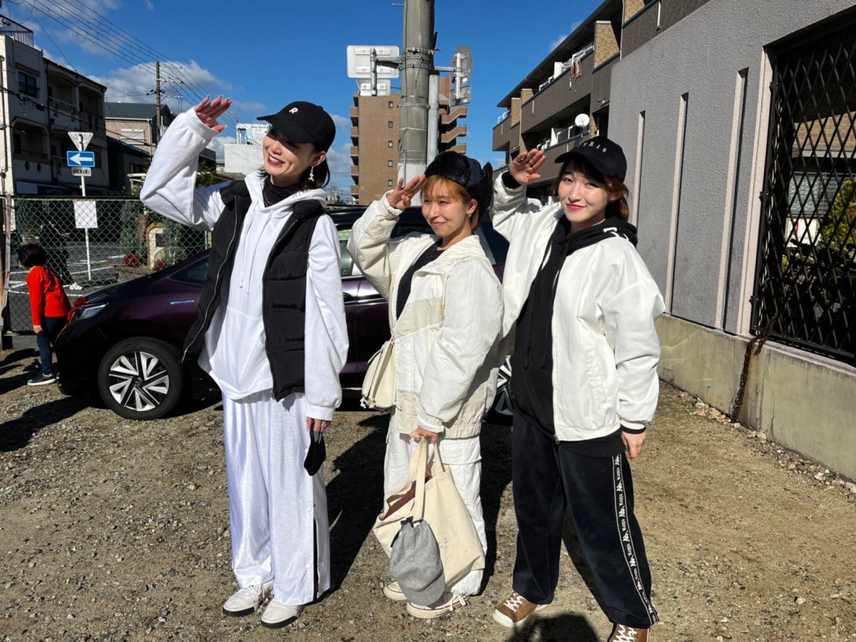acyaacya_'s tweet photo. 快晴の下で
キラキラスマイルダンスが見られて、
和やかなオンビート
手拍子の中で踊れた、
うれしいたのしい昼下がり。🌞

みんなの笑顔とお母さんの涙！！！
ダンスのパワーはほんまに♾！！！
素敵な発表会でした。
ありがとうございました。🌱 https://t.co/oJr1IXmeG0