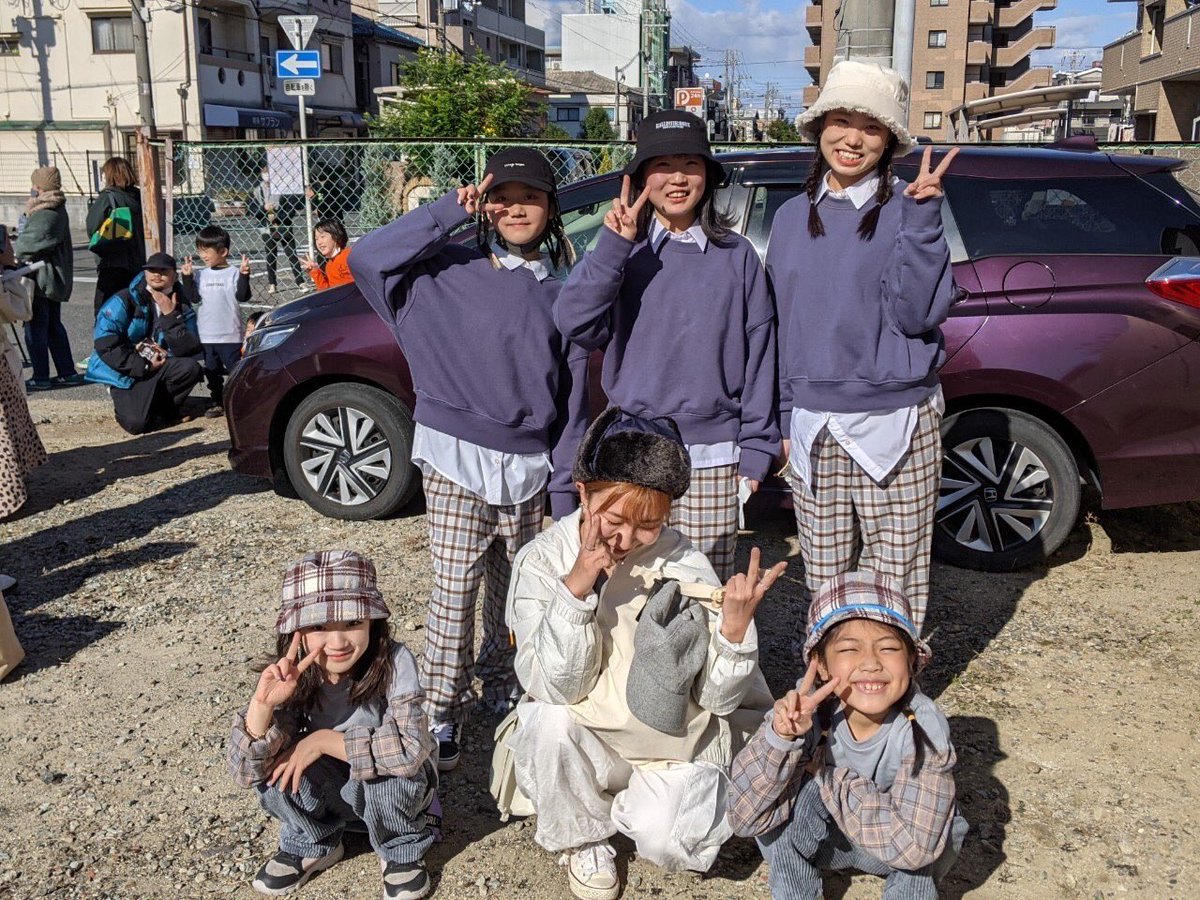 acyaacya_'s tweet photo. 快晴の下で
キラキラスマイルダンスが見られて、
和やかなオンビート
手拍子の中で踊れた、
うれしいたのしい昼下がり。🌞

みんなの笑顔とお母さんの涙！！！
ダンスのパワーはほんまに♾！！！
素敵な発表会でした。
ありがとうございました。🌱 https://t.co/oJr1IXmeG0