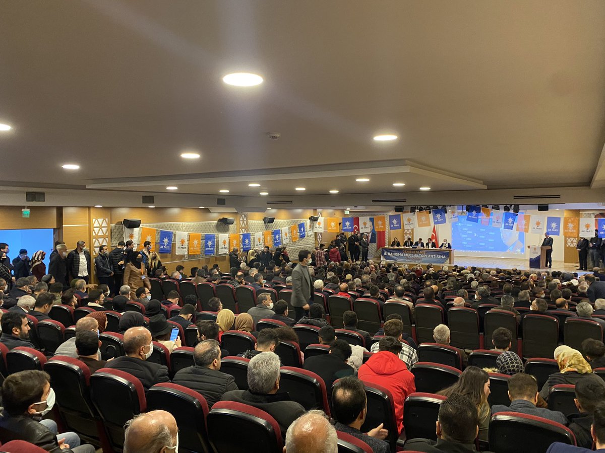 MEHMETKOLAK1's tweet photo. 📍GENÇ 

Genişletilmiş iL Danışma Meclis Toplantımız.

İşte Teşkilat  İşte dâva Maşallah Rabbim birliğimizi dirliğimizi daim eylesin. https://t.co/akpAvf8sUr