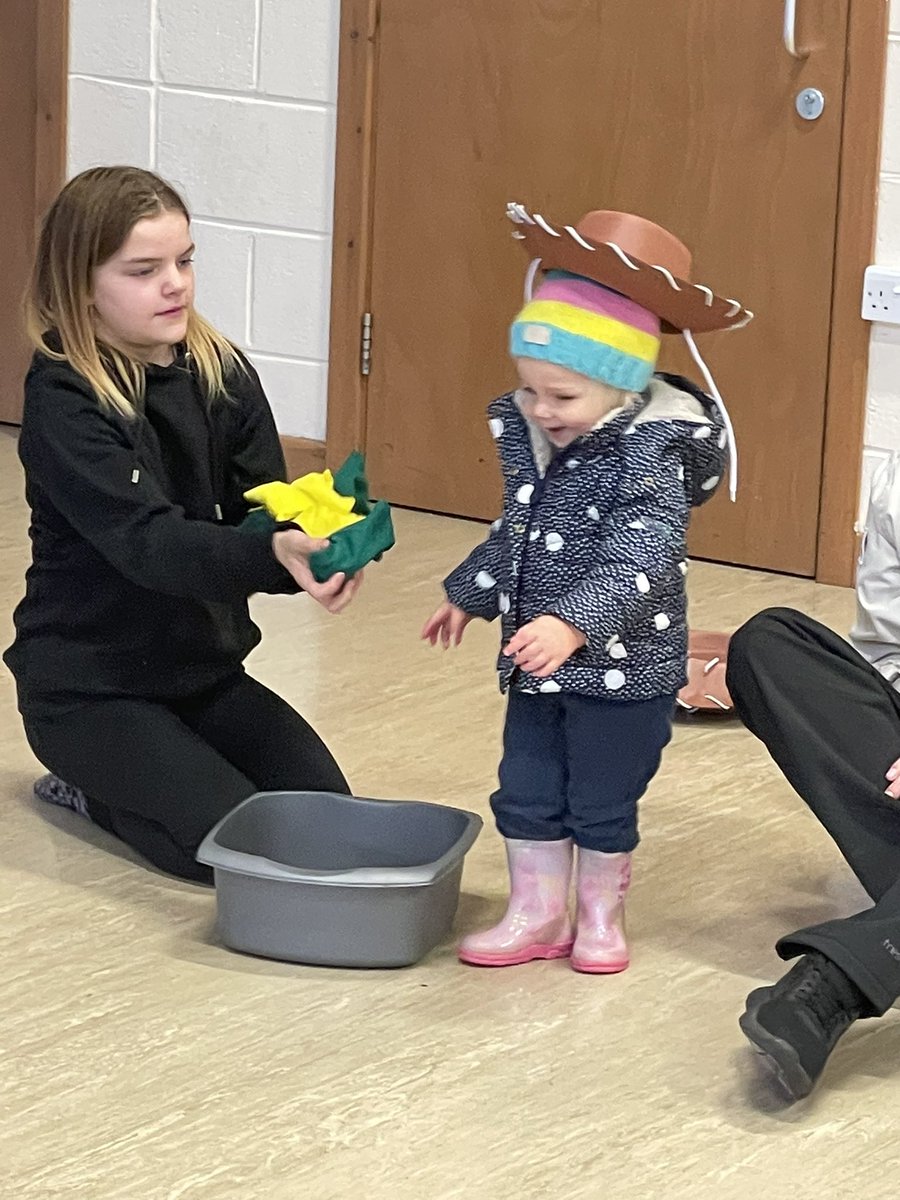 MissWellsUnity's tweet image. Lily’s been having a great time making lots of friends on cub camp with @57thBlackpool