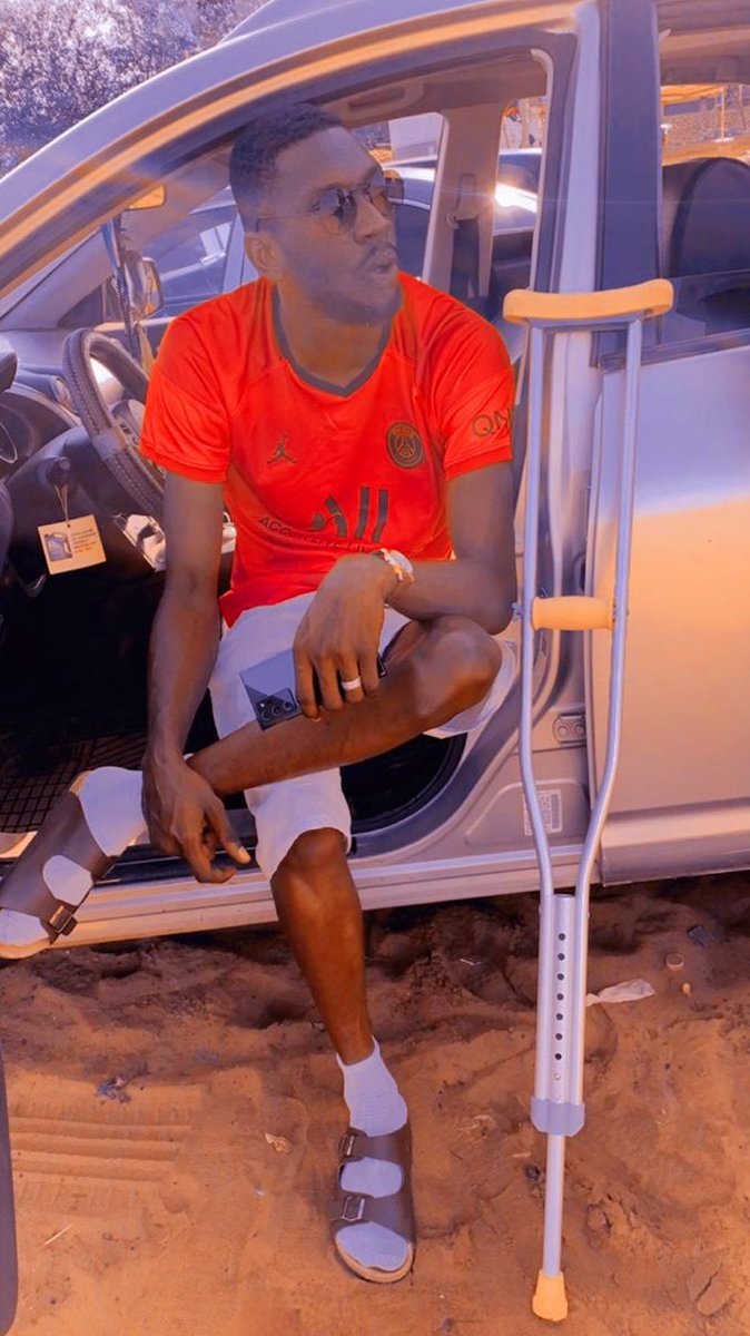 generalconte's tweet photo. Avec la grâce d'Allah et le soutien indéfectible de mon épouse, je récupère doucement après un AVC...
QU'ALLAH nous fortifie et nous garde en très bonne santé 🙏🏿🤲🏿🇬🇳 https://t.co/ze7Va5MrDU