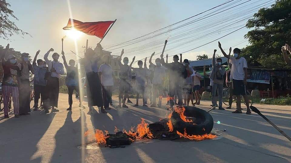 Student unions from various townships join forces in NorthDagon, Yangon to protest against military dictatorship. On national day, we are determined to completely remove terrorist junta.
#POSCO_StopSponsoringSAC
#Nov28Coup   
#WhatsHappeningInMyanmar