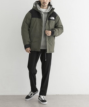 URBAN_RESEARCH's tweet photo. 【THE NORTH FACE MOUNTAIN DOWN JACKET】
肩切り替えデザインをあしらった防水ダウンジャケット。
#アーバンリサーチ #MOUNTAINDOWNJACKET #THENORTHFACE #fashion #2021AW https://t.co/z87cBMDjHx