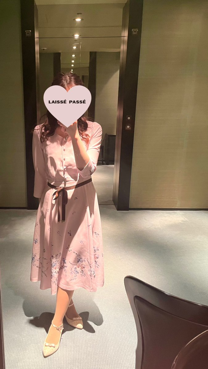 usamisa345's tweet photo. 昨日のお誕生日に、大好きな御克ちゃんの思い出のホテルでプロポーズされました♥︎*ﾟ
婚約指輪は憧れのティファニー💍✧⡱
しばらくは婚約期間を楽しみます⋆꙳ https://t.co/AJ206ctw1A