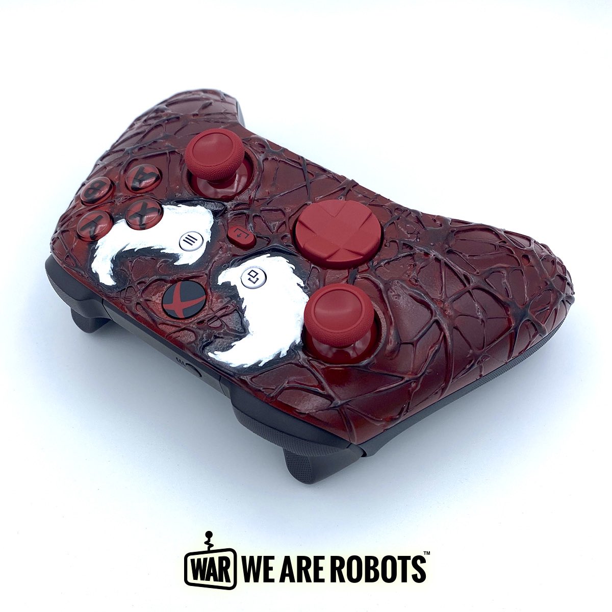 wearerobots_au's tweet photo. Let there be Carnage! Available on the WAR shop (link in bio) the Carnage themed Xbox Series and PS5 controllers feature a 3D, symbiot texture and matching hardware.
#venom #venommovie #venomlettherebecarnage #lettherebecarnage #warcustoms #wearerobots #customcontroller https://t.co/cOw9MeLlGH