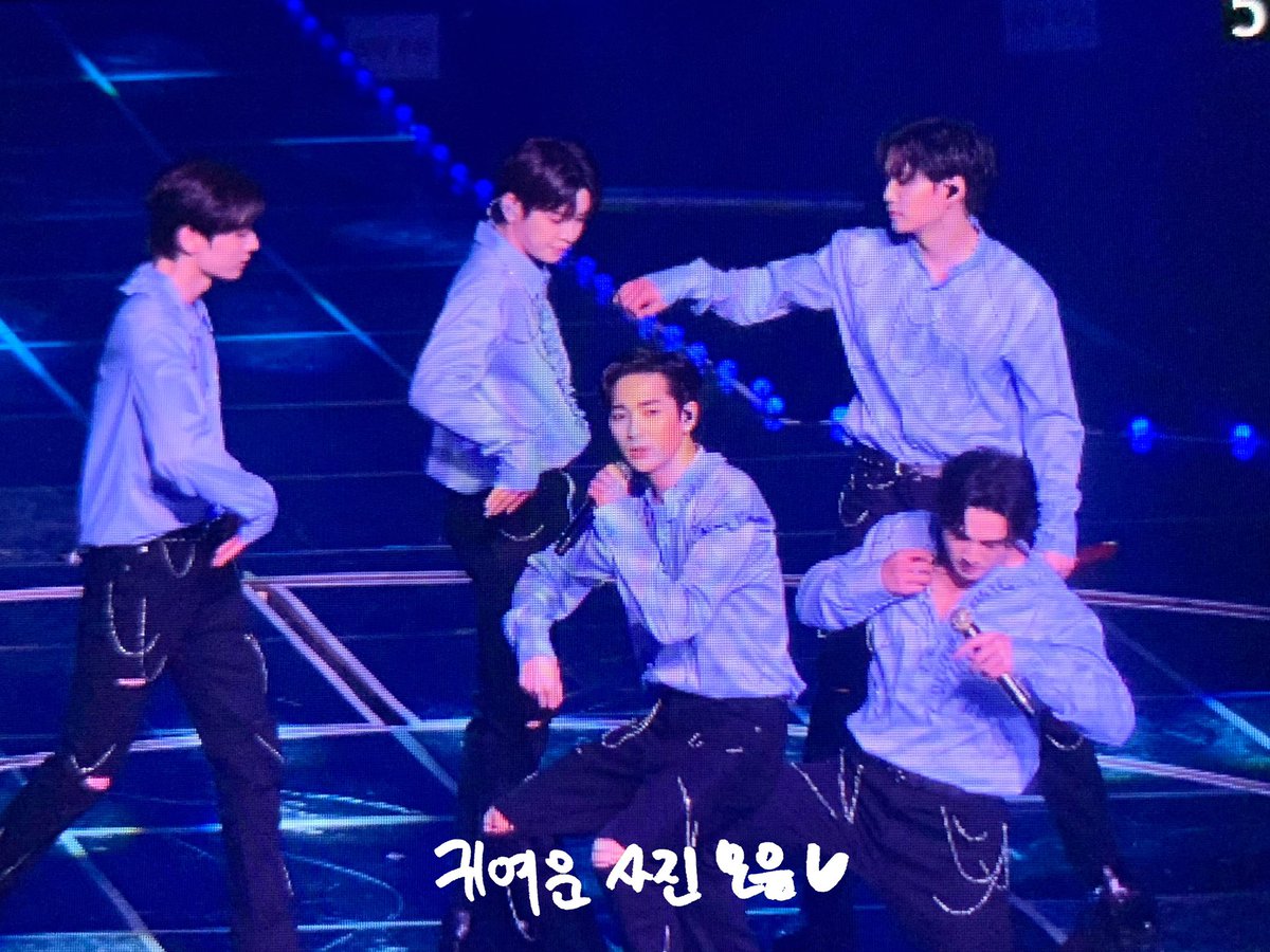 ONpoint_0315's tweet photo. 211128 더블랙 뉴이스트 막콘 프리뷰 
5는 세상에서 가장 완벽한 숫자였던 것입니다!!!!! #뉴이스트 https://t.co/oDhapjyS16