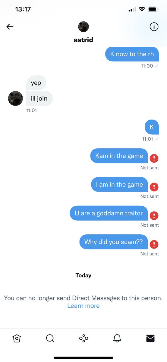 Annie81987848's tweet image. Could somebody please repo that scammer??
She basically scammed me,you can take a look of it a bit more unter in my tweets when she had another pick of her page.I screenshot our talk that was before
And she blocked me too
#scammer #nottrusted