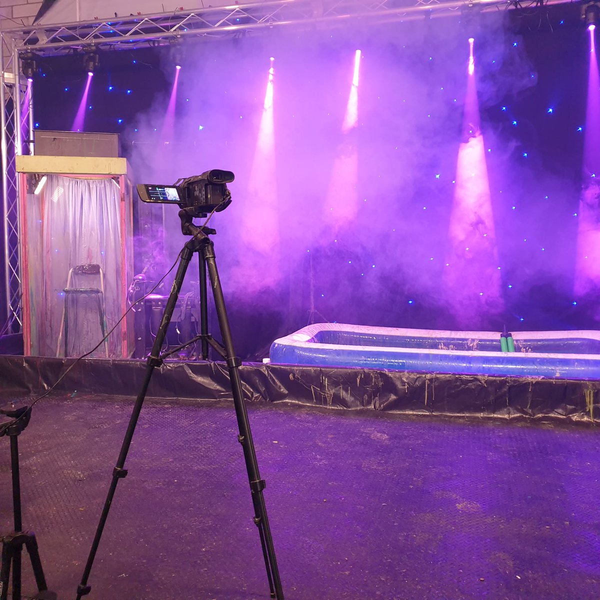 MindtrapStudios's tweet photo. We are pleased to have hosted an exciting new gameshow where contestants got into some 'sticky' situations.

Image Courtesy: Bluelight Media Group.

#studio #filming #photography #studiohire #production #theatre https://t.co/deXRlz7OKV