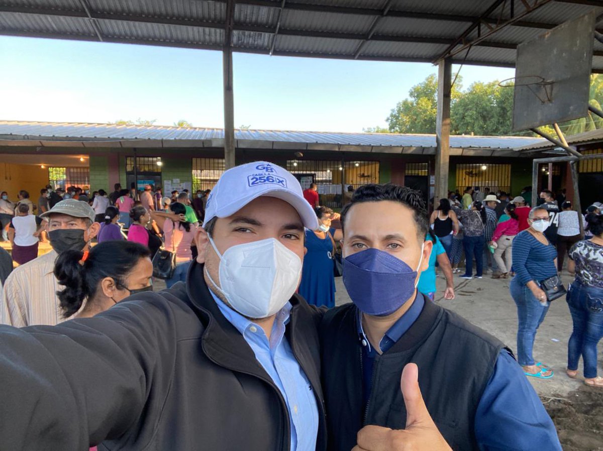 BogranGuillermo's tweet photo. ¡Vamos a votar! 
Hoy es un gran día para todo el pueblo hondureño, que sea un día de mucha paz y transparencia. 🇭🇳💪🏻 https://t.co/s9S7H0M4cU