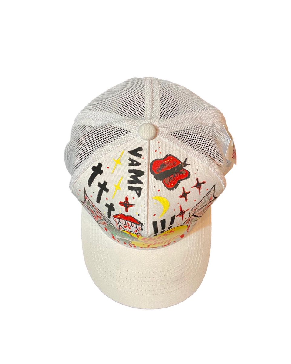 1of1saturn's tweet photo. Carti Type Hat 🧛🏼🌍 https://t.co/cfkg6Uvjwn