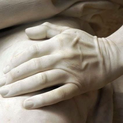 AliciaMimundo's tweet photo. Manos #Escultura https://t.co/dXBPs39mz0