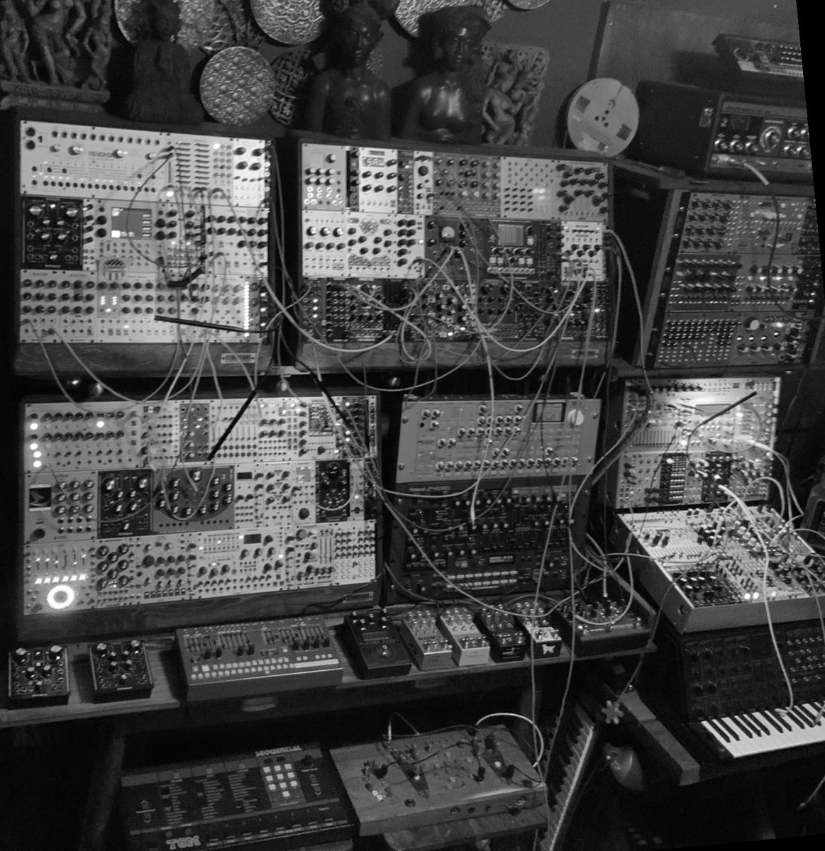 ex_mortal_'s tweet photo. Still taking a little break from social media stuff, but looking forward to seeing everyone’s art and music soon:) https://t.co/MuNiD3UbGn