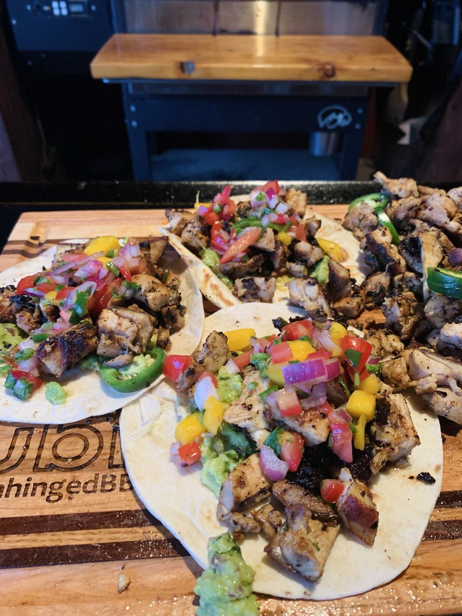 UnhingedBBQ's tweet photo. Made some Cilantro-Lime Chicken Tacos on the Blackstone Products griddle. Picked everything up from Prairie Market in Paullina. Check out our 3 minute video recipe and many more on our YouTube channel!

https://t.co/9lJrExFUjZ https://t.co/0LanZFXWC7