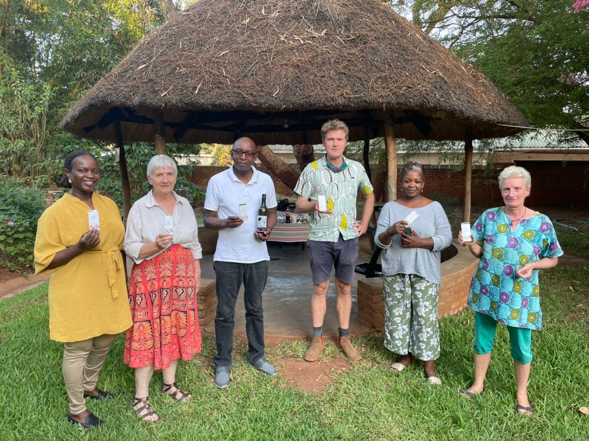 Linga Fruit Winery tweet media