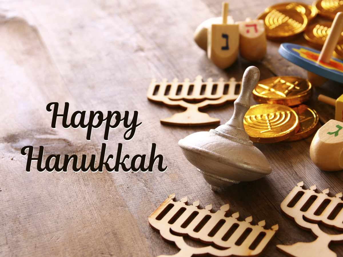 Sellwithcrystal's tweet photo. Hoping your holidays are filled with love and cheer. #HappyHanukkah https://t.co/x2ma71szMX