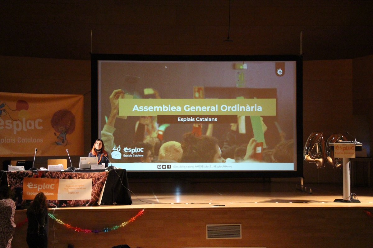 esplaiscatalans's tweet photo. #AGOEsplac21 | Posem fi a l’Assemblea General Ordinària 2021 celebrada al Vila-seca, a l'Auditori Josep Carreras. Gràcies a totes i tots per assistir-hi! 🧡

Entre totes i tots, enfortim els esplais i fem Esplac! #Esplac40anys 👏 https://t.co/QNpcBjw6Wk
