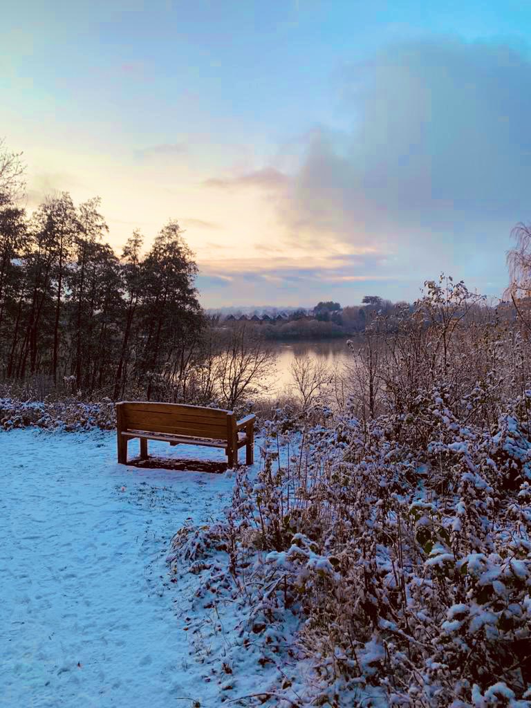 MindBodySoleUK's tweet photo. When you start looking for it, joy is all around. ❄️ https://t.co/lPP0Pz6s2K