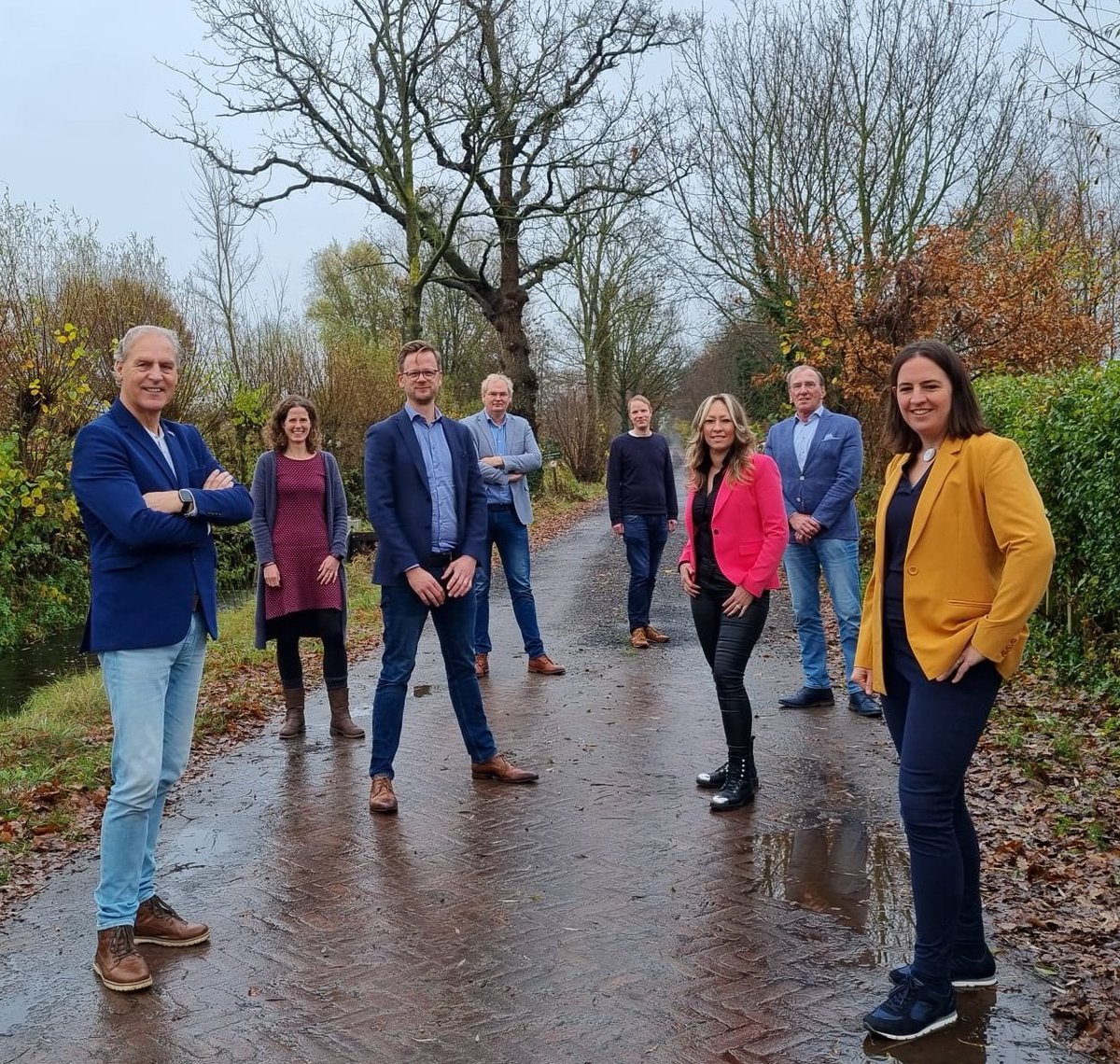 Fenneke_'s tweet photo. Het GroenLinks-PvdA team voor Leusden 2022-2026
Trots dat ik deze lijst mag aanvoeren en onderdeel ben van dit team! We gaan voor een 
sociaal, duurzaam en vitaal Leusden

#gr2022 @GL_PvdA_Leusden
 @SturkMarcel @DeniseHoutveen @MeesterTjeerd @jpomvanherpen 
@KirstenW1306 https://t.co/sWhQ5ZGszN