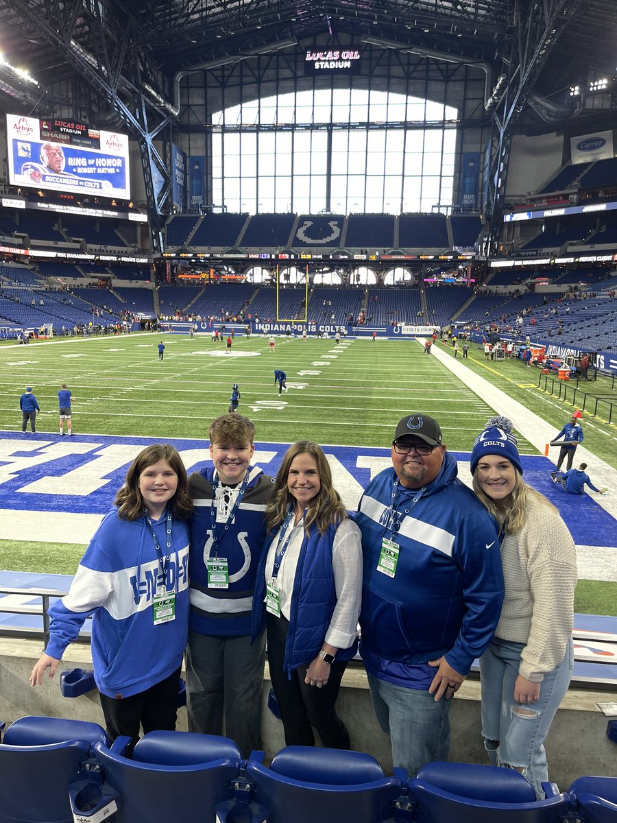 walker7088's tweet photo. #ForTheShoe #TBvsIND all the way from Texas!! https://t.co/e3hpiLBn93