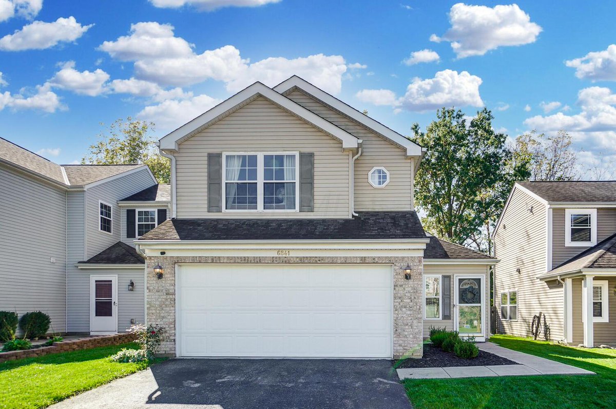 RyanMcfadyen's tweet photo. This home will wait for no one. Be the first to see it! #homesforsale #homeowner  https://t.co/YtDuYZ91xw https://t.co/5dbqr4fPVU