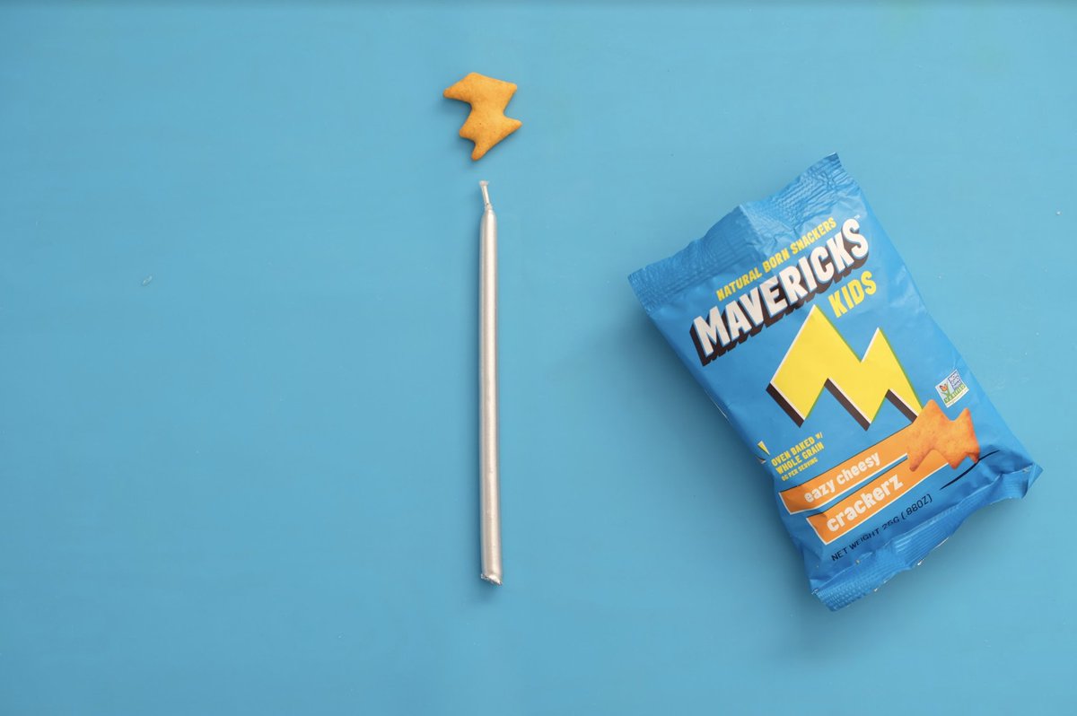 Shine bright, Mavericks! ✨ Wishing a #HappyHanukkah to all who celebrate, from our family to yours!

🛒: mavericksnacks.com + @wholefoods <a href="/amazonprimenow/">Amazon Prime Now</a> @thrivemarket <a href="/hungryroot/">Hungryroot</a>

#naturalbornsnackers #snacklikeamaverick #wholesomejustgotawesome