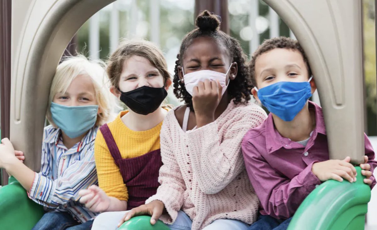 Academics: A blended approach for more personalized learning. Blending French National Education guidelines, Massachusetts Early Education guidelines, and multiple pedagogical approaches makes our curriculum unique and empowering for our students.