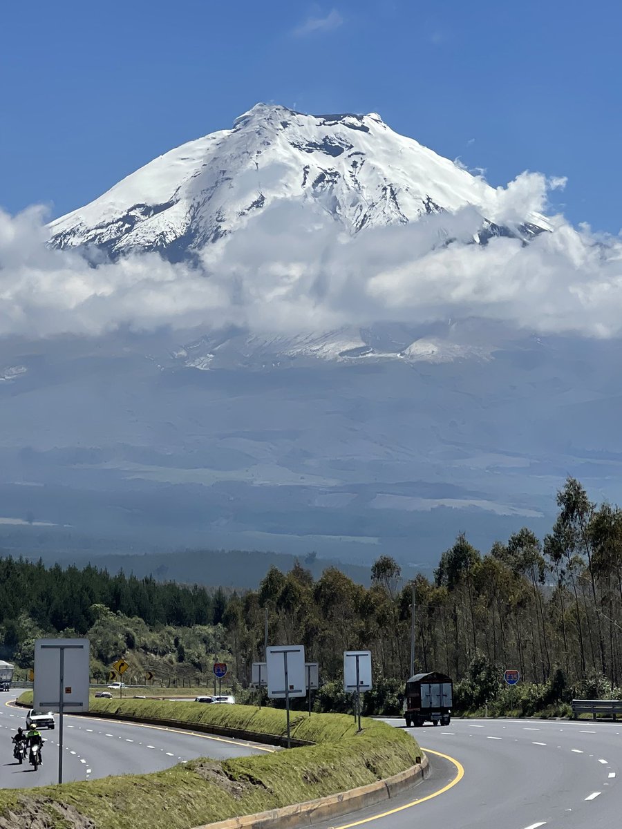 Geanpic's tweet photo. Ecuador y sus paisajes mágicos!! 😍😍 https://t.co/xzkuEZBhFV