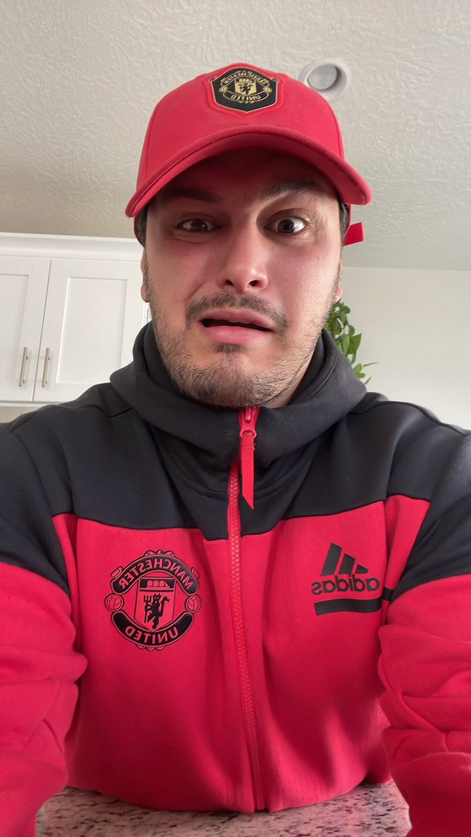 GiovanniDC9's tweet photo. I’m a nervous wreck for this game! Come on you reds! @ManUtd #mufc United United United #beatchelsea https://t.co/RyW9xsLQeY
