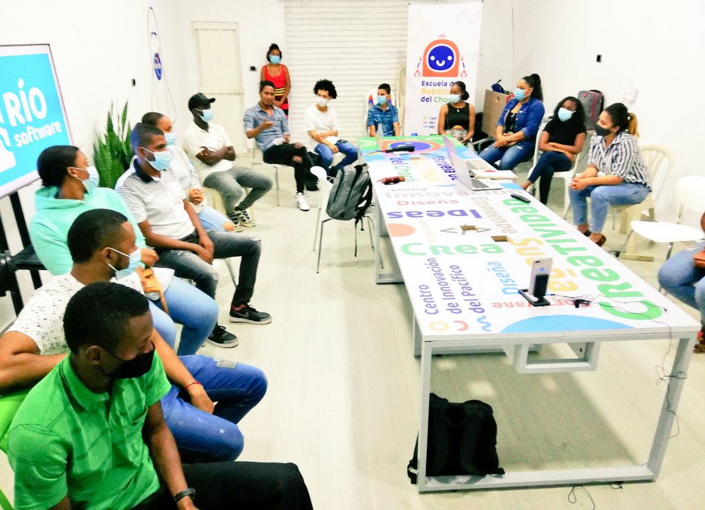 #RíoSoftware
En nuestro BootCamp para desarrolladores/as 💻 más de 3️⃣0️⃣ jóvenes en el Chocó 🇬🇦 están potenciando sus habilidades en Frond End para hacer parte de la Industria tecnológica. 

Con el apoyo de <a href="/ManosVisibles/">Manos Visibles</a>, #HUGE <a href="/H4ckdo/">Hackdó</a>.