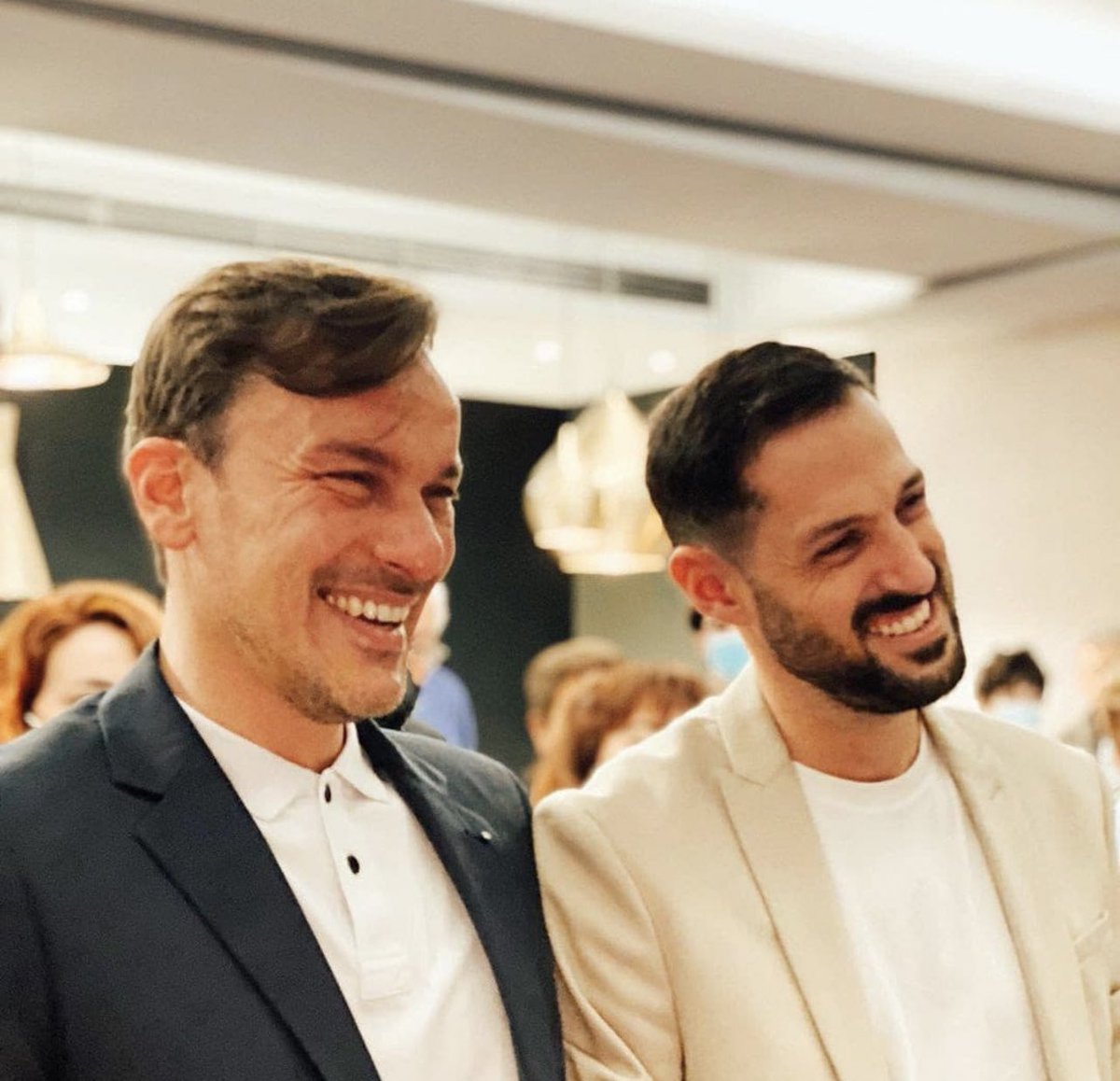 NEVERXREADY's tweet photo. IL NOSTRO GREGORIO SI È SPOSATO NON STO PIANGENDO NO NO 🥲🥲🥲 https://t.co/iXKBfeZzrt