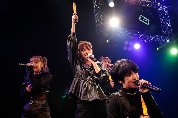natalie_mu's tweet photo. 【ライブレポート】アメフラっシ初ライブツアーを完走!ステージ上で見せた多彩な表現力とファンへの思い(写真33枚)
https://t.co/jr8OsXuhkm
#アメフラっシ #AMEFURASSHI #CltY https://t.co/NMnGRvP0Wa