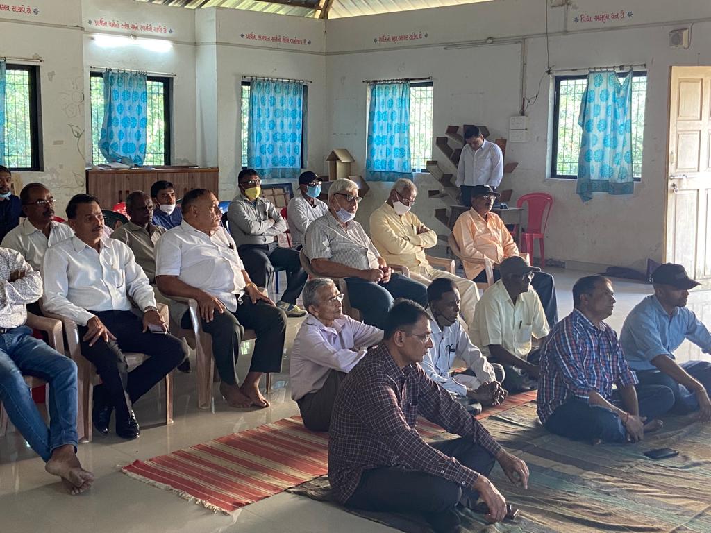 DmValsad's tweet photo. Today FPO Valsad Agro Producer Company limited Umbergaoun Block Valsad District Training Farmers.
@dintya15 
@PrabalSingh150 
@CSCGujarat 
@collectorvalsad 
@InfoValsadGoG 
@DDO_VALSAD 
@CscValsad https://t.co/7dvGjF2GXM