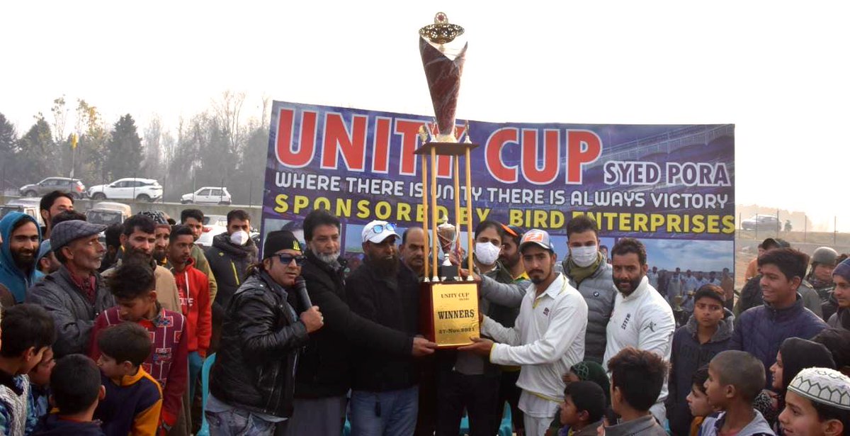 Junaid_Mattu's tweet photo. As Chief Guest, presided over the Finals Award Ceremony of the ‘Unity Cup 2021’ held at Shanpora Cricket Ground, Shanpora Hazratbal.

Witnessed a part of the final match between teams from Buchpora and Saidpora. Great interacting with the players. Always great to be in Shanpora. https://t.co/npHPktNTp9