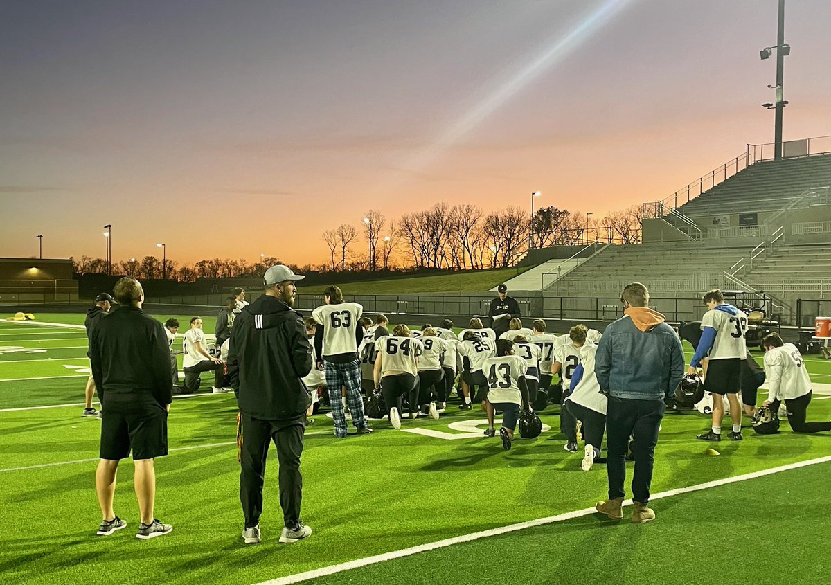 ACJaguarFB's tweet photo. #Underdogs Thank you, seniors! And thanks to our players, coaches, admin, support staff, families, and friends. Love you all. 
League Champs
Regional Champs
Sectional Champs
Substate Champs
State Runner-up 2021 https://t.co/uo2NY31wFv