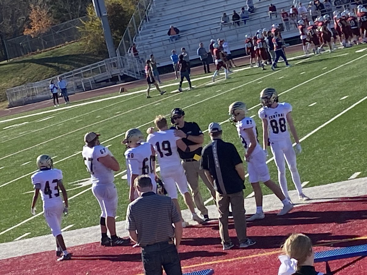 ACJaguarFB's tweet photo. #Underdogs Thank you, seniors! And thanks to our players, coaches, admin, support staff, families, and friends. Love you all. 
League Champs
Regional Champs
Sectional Champs
Substate Champs
State Runner-up 2021 https://t.co/uo2NY31wFv