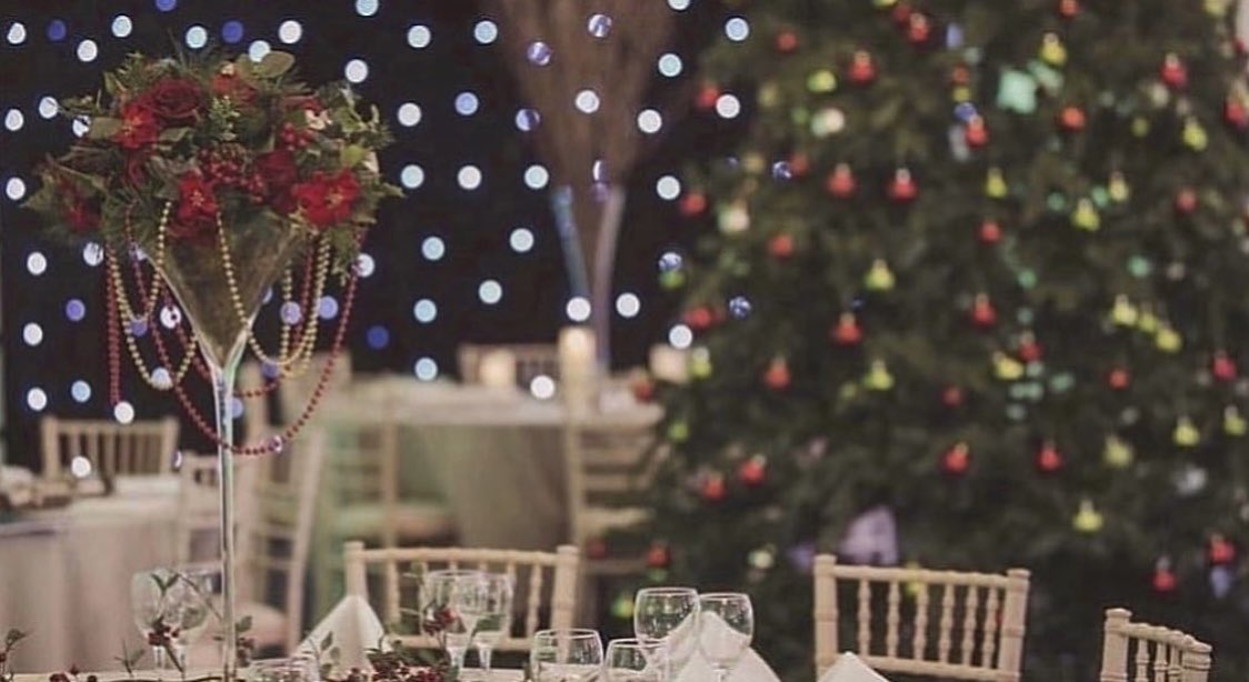 Looking for a work Christmas party or a catch up festive night with friends? 🎄🥂 

We still have some availability for 11th, 17th and 18th joiner party dates.

huntonparkhotel.co.uk/wp-content/upl…

#huntonparkhotel #christmasparty #festiveseason #hertfordshire
