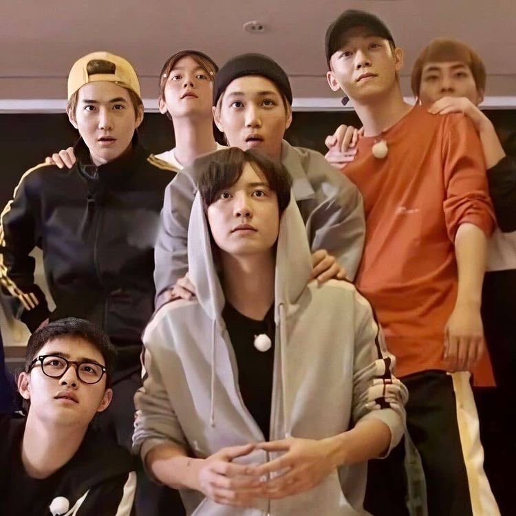 Sky08310's tweet photo. Pahinga💗

#EXOisHome 
#EXO https://t.co/bEfhzLpUoc