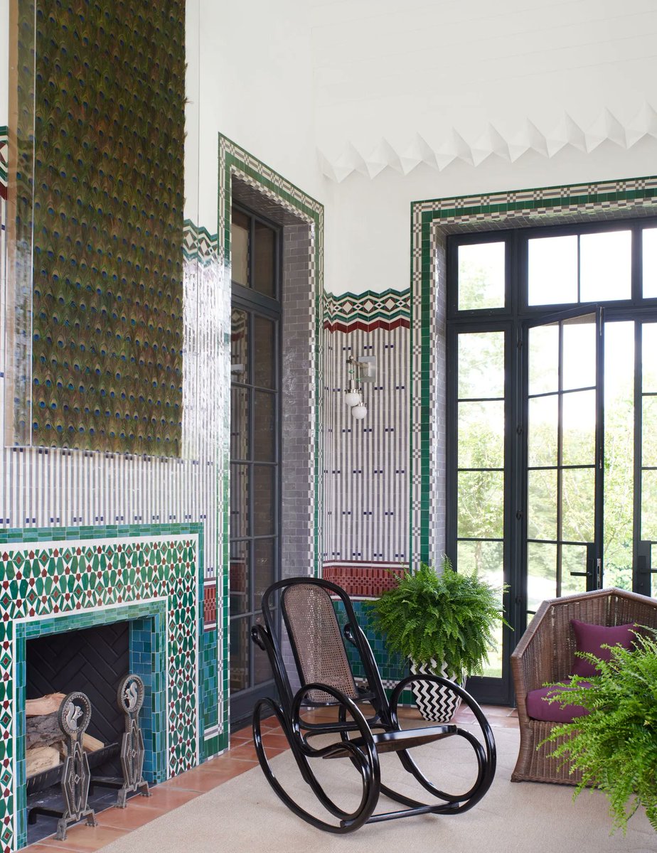 steel_windows's tweet photo. Each item in your home has been carefully cultivated to meet your personal aesthetic. Your steel windows and doors shouldn't be any different. With Optimum Window's ability to customize each unit, size, configuration, and even color options are all up to you. #DesignInSteel https://t.co/YapmMdxGqR