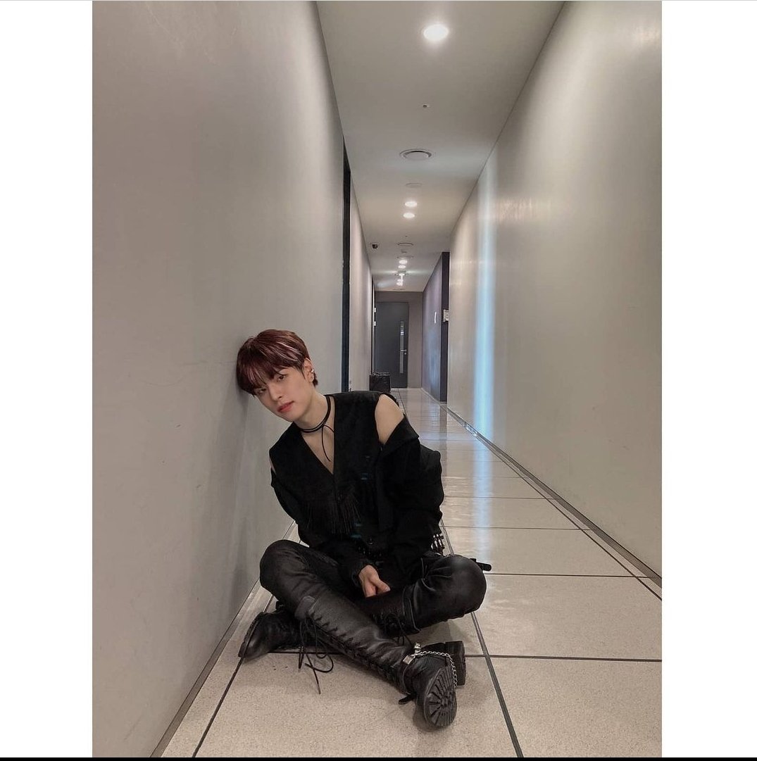 ZeyBlanche's tweet photo. Bu fotoğrafların hd halini atacağını söylemiştin. Ne zaman atacaksın? #StrayKidsComeback #straykids #Seungmin https://t.co/tv0kARoDTo