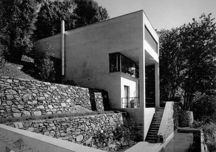 areasvellas's tweet photo. Diener House, Ronco sopra Ascona, Ticino, Switzerland...1989-90
Luigi Snozzi 1932-2020
#architecture #arquitectura #drawing #plan #LuigiSnozzi #Snozzi
https://t.co/SRbrTu7KYc
https://t.co/UVcnLS9gAm
https://t.co/fCjSWFYk7B
https://t.co/RNCNvnjBXa https://t.co/YBbXB2zCSb
