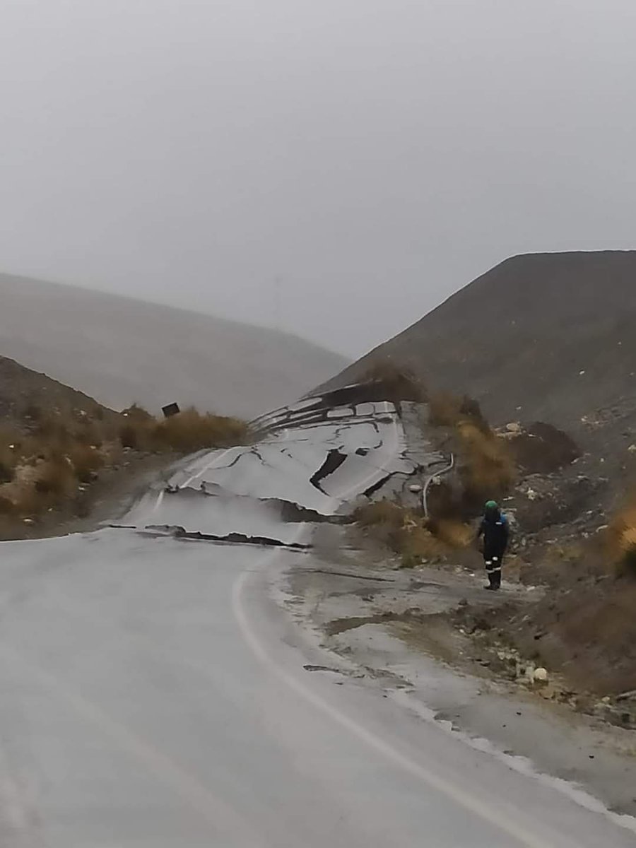 Imágenes del daño causado por un potente terremoto que sacudió Perú esta mañana, según el registro del Centro Sismológico Nacional de esa nación, la magnitud fue de 7.5 grados en la escala de Ritcher.

#SoberaniaEnMiTierra
#OrgulloNacionalPatriaLibre