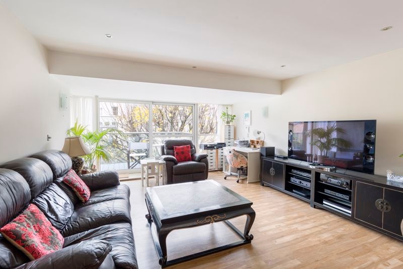 Alexander May tweet media