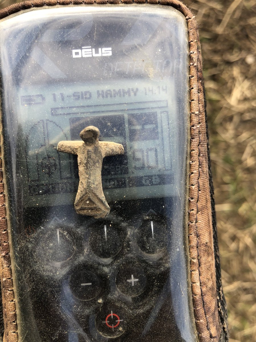 SteveHooke's tweet image. A small Roman fibula brooch, from Berkshire today 👍