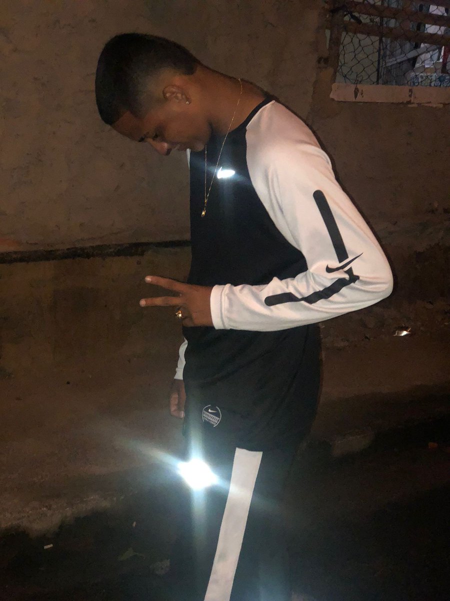 JNDoMorrao's tweet photo. Faz um tempo que eu não posto  nesse site 💸 https://t.co/LaPXI0PzWq
