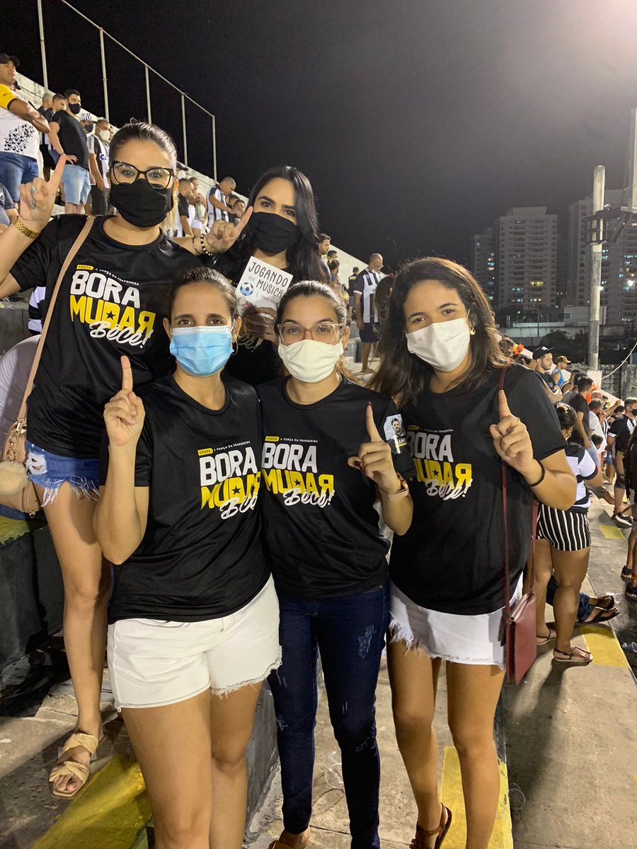 _lalas's tweet photo. todo mundo assim hoje no Frasqueirão! ☝️⚫️⚪️@boramudarabc https://t.co/6RGVOG6XUn