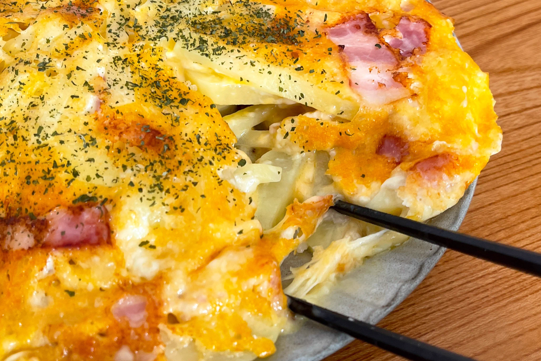 おつまみにおすすめ！「カリカリ食感のベーコンじゃがチーズ」のレシピがこちら！