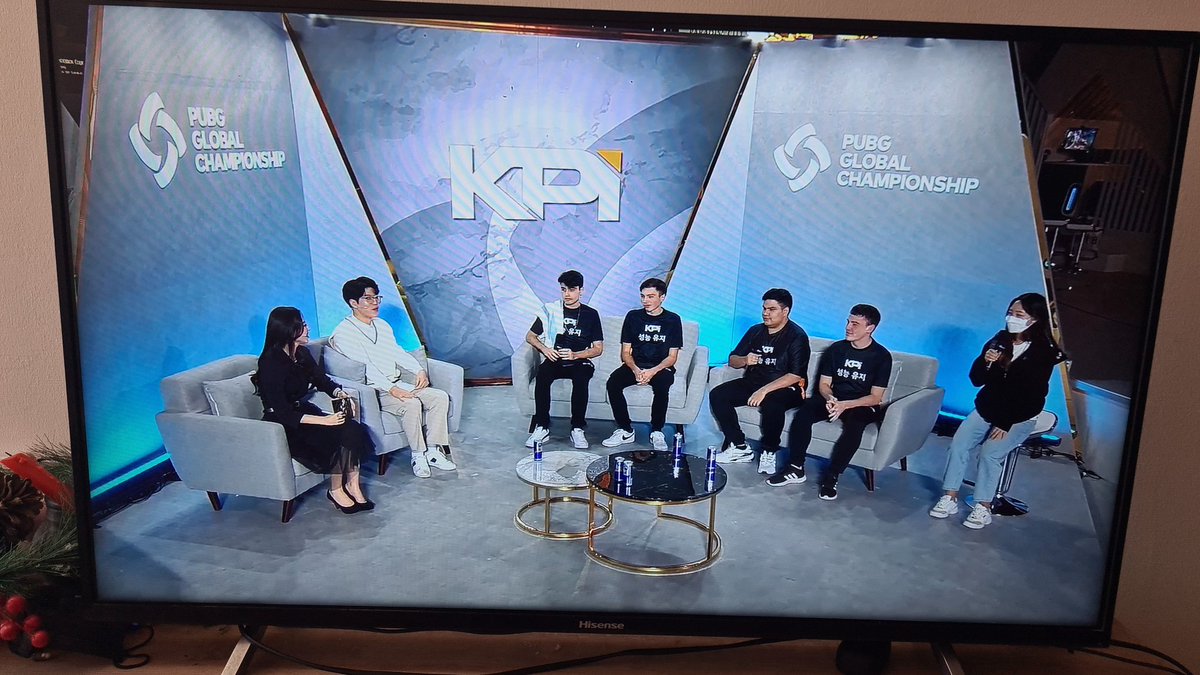 hasunoob1's tweet photo. @KPI_Gaming campeón del #WeeklyFinals 01 con un desempeño superlativo.

@SzylzEN @Dr4FTk1NG @Em1hh @capitanbooblo y el gran @ps1cogg 

#KpiOnTop #GoLATAM https://t.co/gla02MWmxA