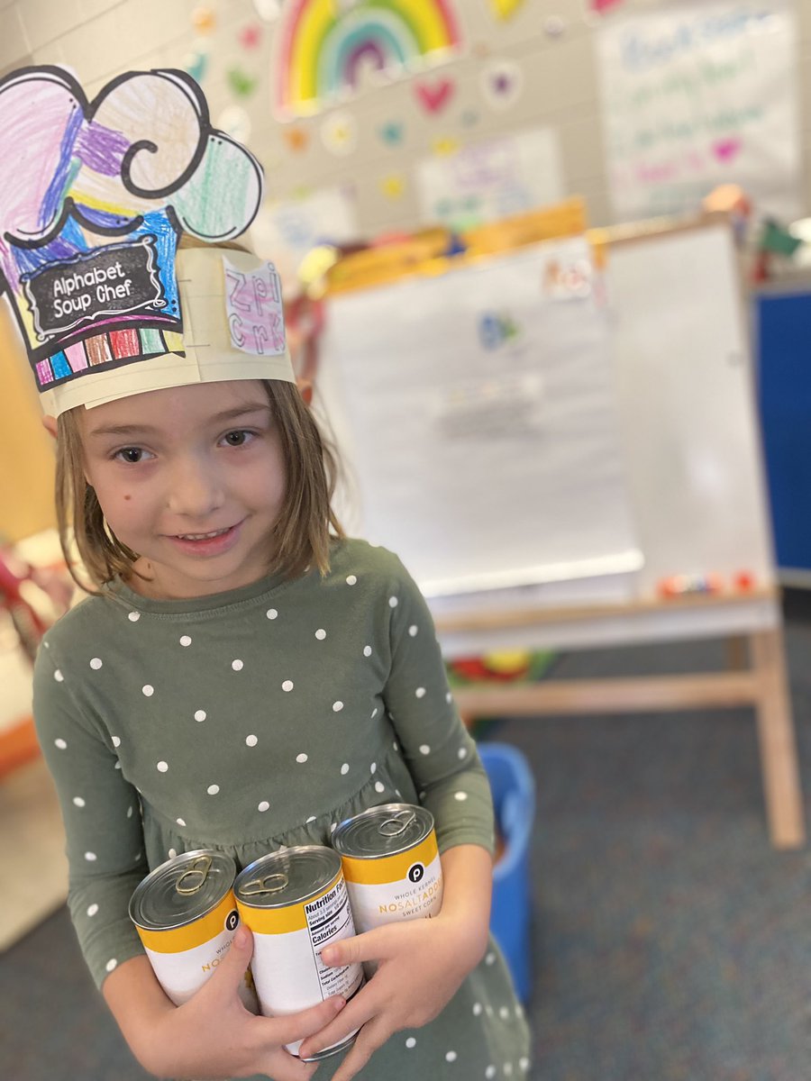 PrincipalWOOdy's tweet photo. It’s the season of giving and my heart was so full to see our littlest learners focus on giving back with their alphabet soup activity. Many donations given to our local food bank and countless lessons learned! #giving #abcsoup #monarchmentions #monarchmoments #monarchmakesamark https://t.co/Oq0Yp88UX8