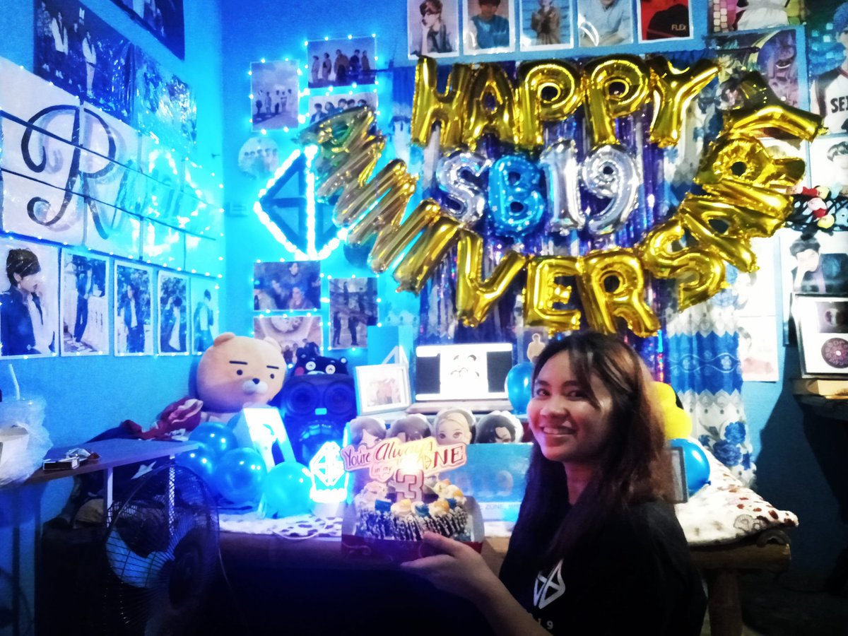 ronapelzz's tweet photo. Yung mas bongga yung celebration ng Anniversary niyo kesa sa mismong birthday ko na spaghetti lang 😂
Bakit? Lab ko kayo eh. 😂💙👏
Punta kayo rine at hipan nyo na ito @stellajero_ @keun16308352 @imszmc
@jah447798 @JoshCullen_s
SB19 OUR ZONE D2
@SB19Official
#SB19OurZoneConDay2 https://t.co/NOkoqqkSHu