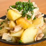 必要な材料が少なくて、しかも電子レンジで作れちゃう!びっくりするくらいお手軽な「肉じゃが」レシピ!